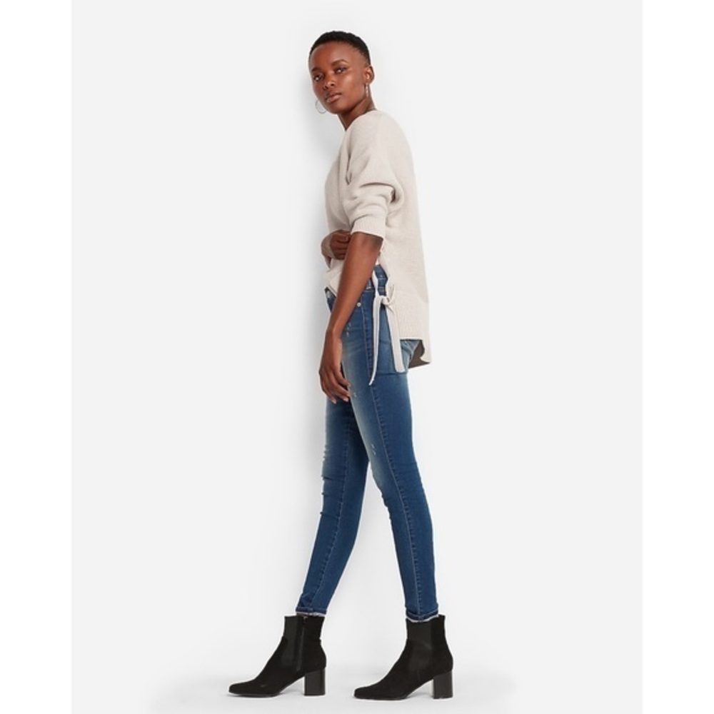 Express Skinny Stella Low Rise Jeans-4